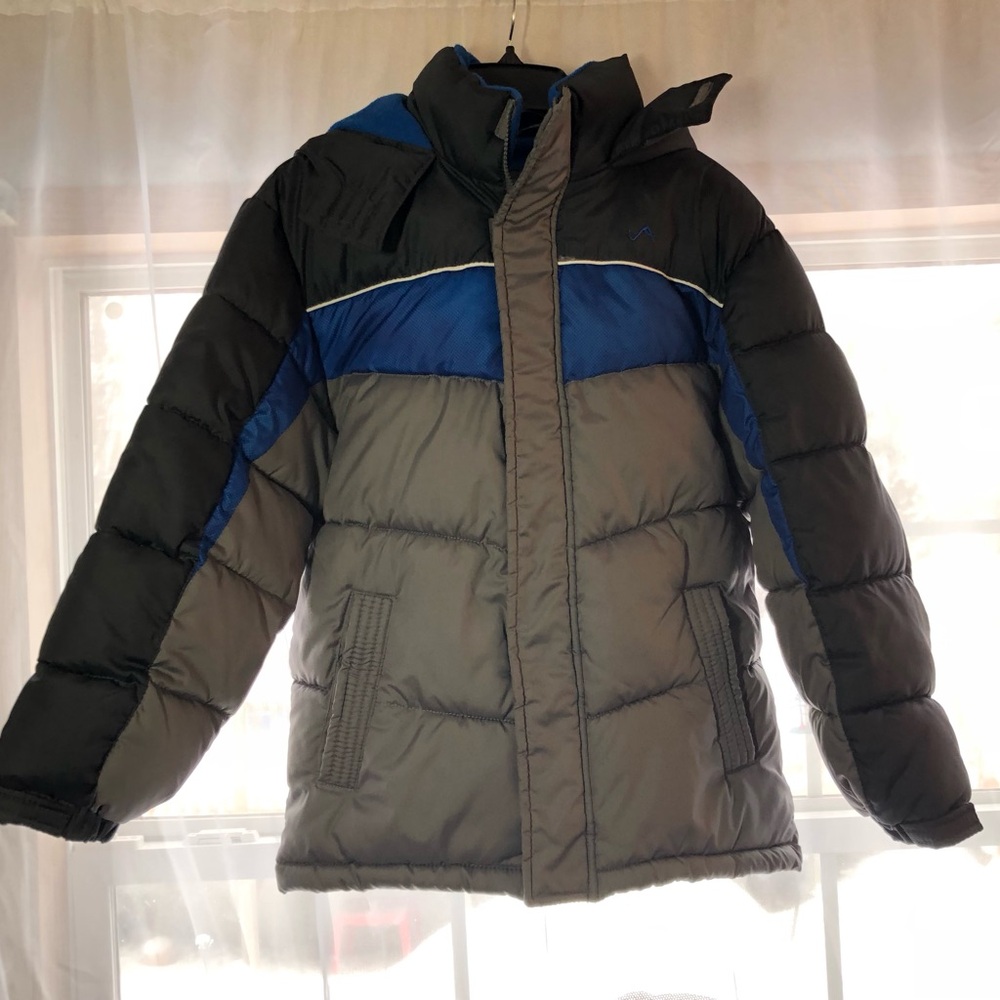 Vertical ‘9 Boys Lined Puffer Jacket Sz M (8/10)